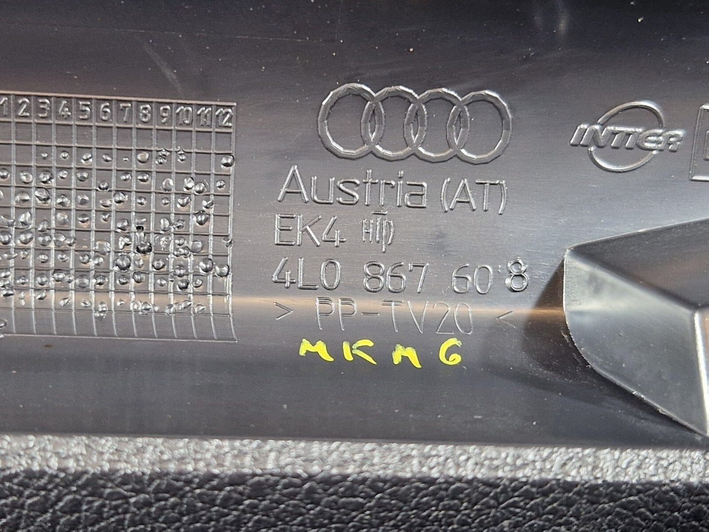 10-15 AUDI Q7 4L GENUINE OEM REAR RIGHT O/S TAIL GATE TRIM COVER PANEL 4L0867608