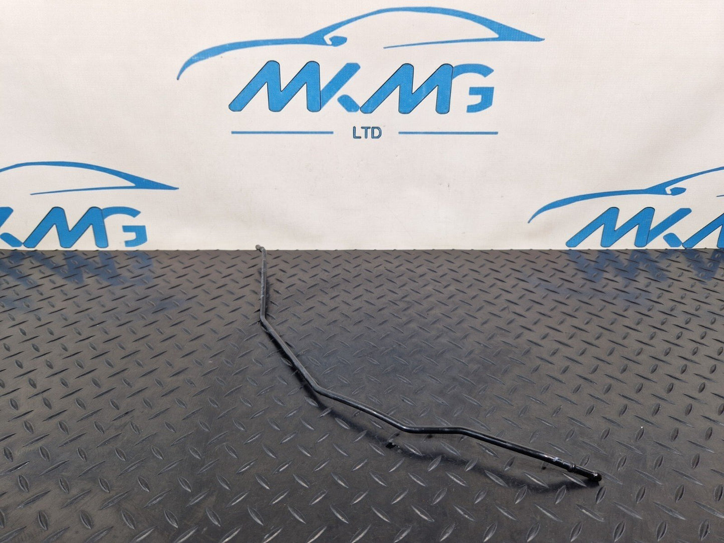14-21 MERCEDES BENZ C220d W205 OEM HEATING WATER RETURN LINE PIPE A2055002372
