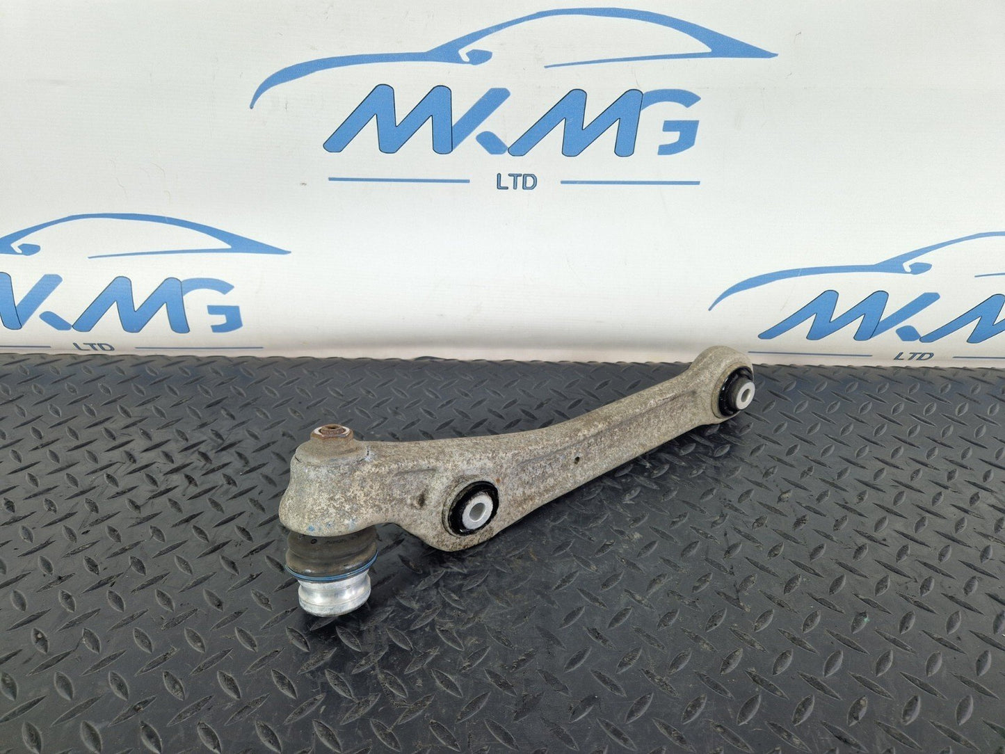 16-19 AUDI A4 B9 GENUINE OEM FRONT LEFT DRIVER O/S CONTROL ARM 8W0407155A