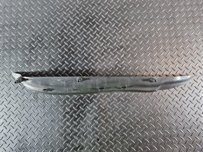 10-18 VW TOUAREG 7P GENUINE RIGHT FRONT FENDER END TRIM 7P6821112B