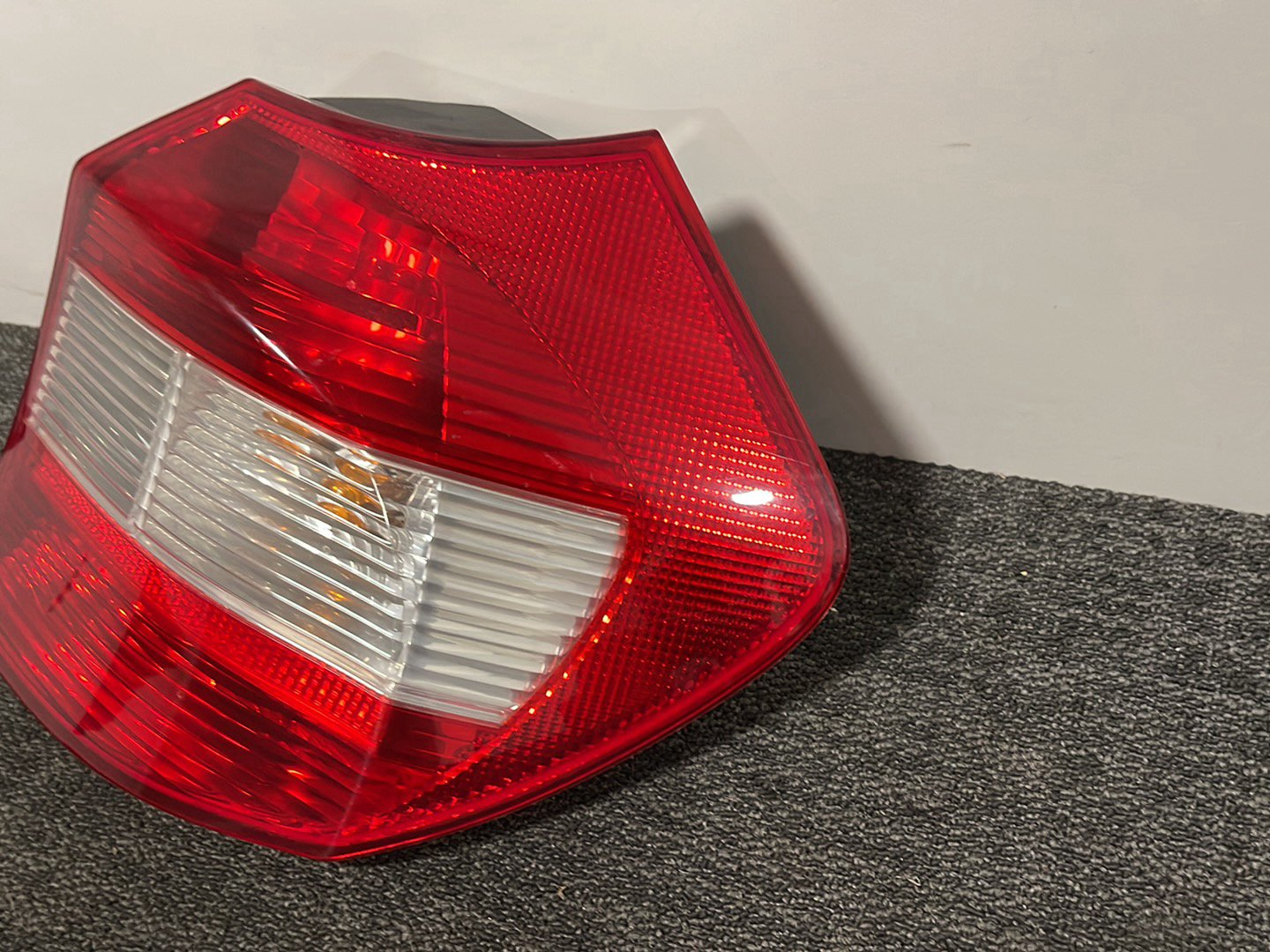 2025 BMW 116i E87 Genuine Rear Right O/S Driver Tail Light Lamp