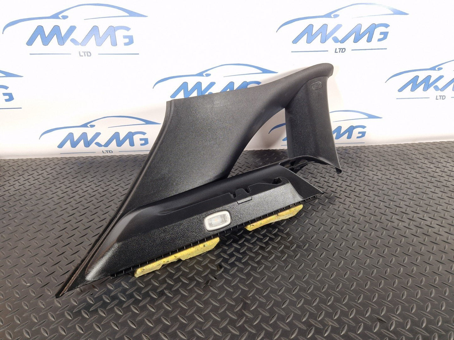 19-ON MERCEDES B CLASS W247 REAR LEFT C PILLAR TRIM COVER  A2476901100