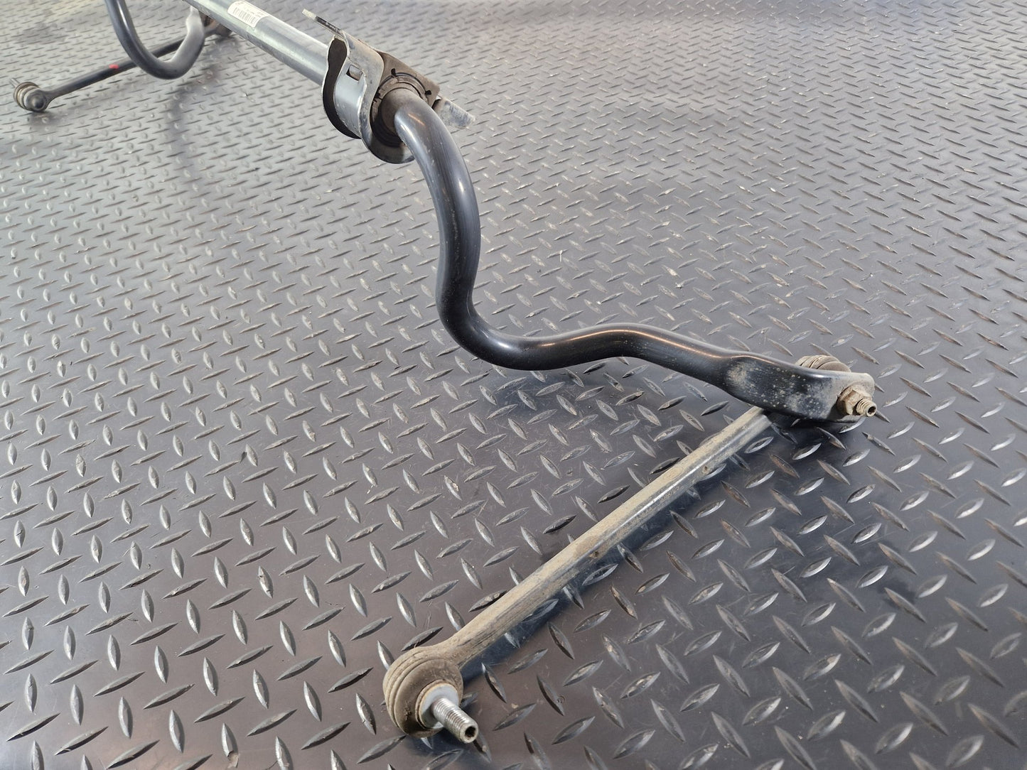 Range Rover Evoque L551 ANTI ROLL SWAY BAR FRONT K8D25482FC J9C35488AA