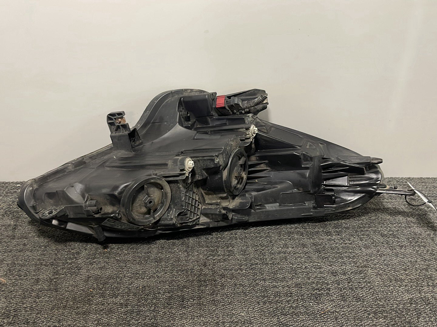 Vauxhall Corsa MK4 (E) (4500) Hatchback Genuine Front Left Headlight 13381345