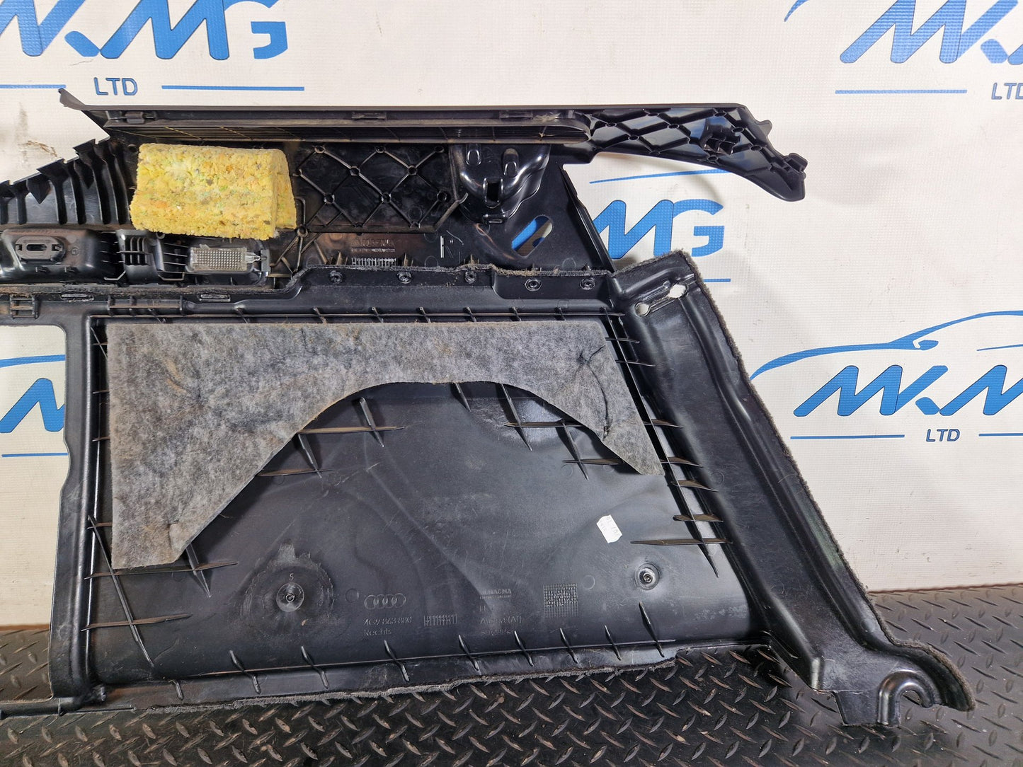 Audi A6 Allroad C7 REAR RIGHT O/S SIDE TRUNK TRIM COVER 4G9863880