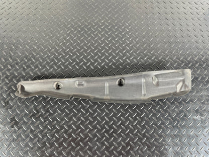 16-19 AUDI A4 B9 GENUINE FRONT RIGHT DRIVER SIDE WING FILLER INSULATOR 8W0821112