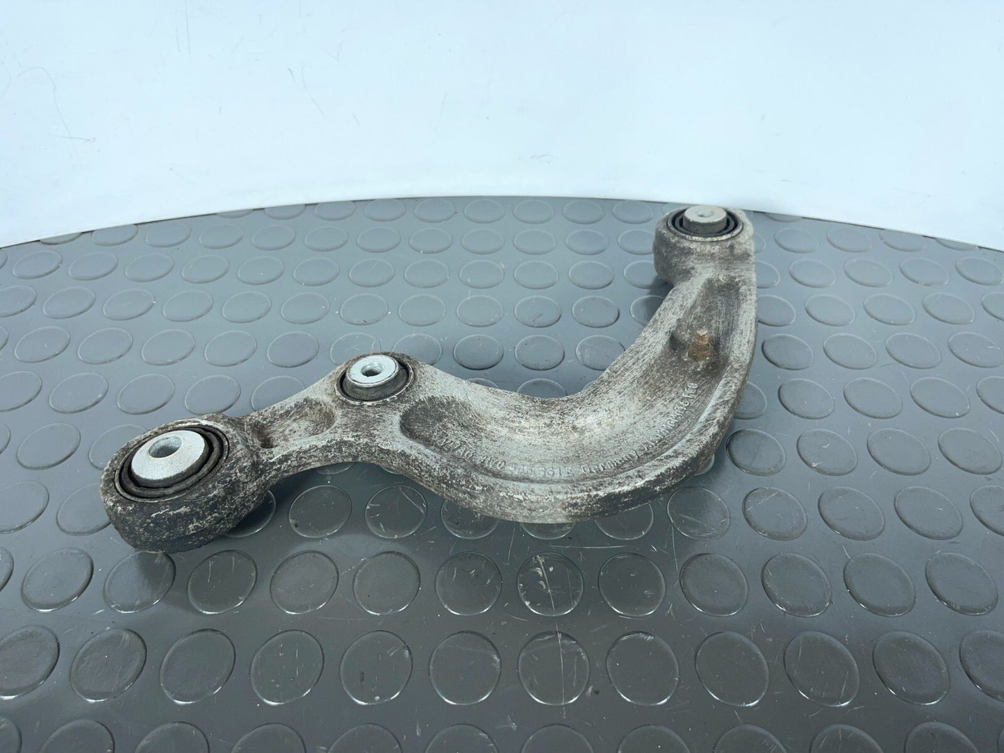 GENUINE AUDI A4 B9 A5 S5 F5 REAR LEFT OR RIGHT CONTROL ARM 8W0505361E