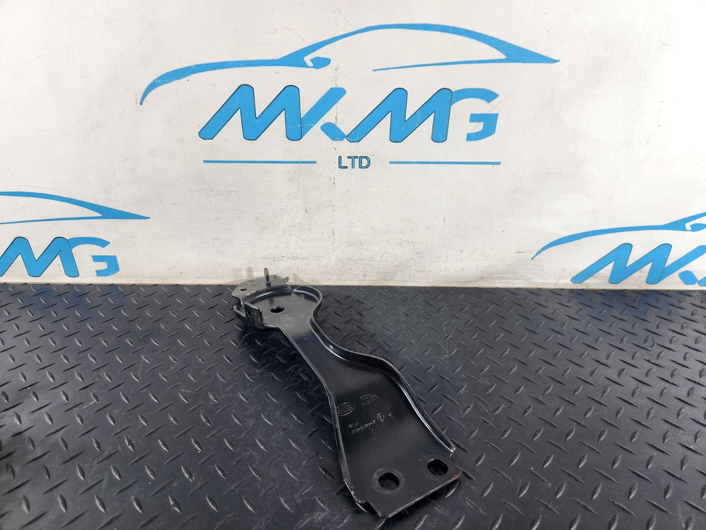 Range Rover Evoque L551 Rear Right O/S Side Suspension Bracket J9C3-5A364-AF