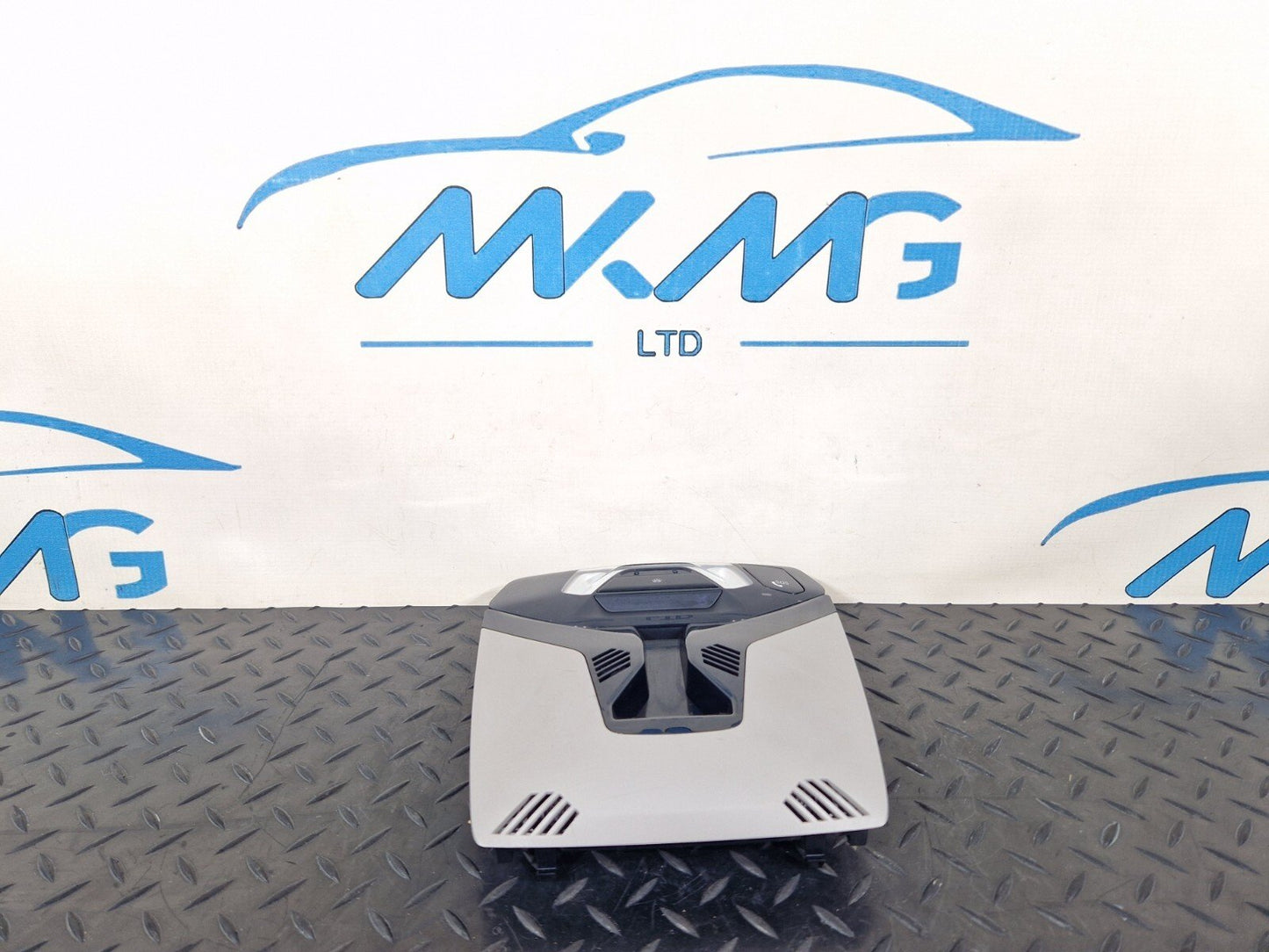 20-24 BMW 1 SERIES F40 FRONT CENTER ROOF INTERIOR COURTESY FUNCTION LIGHT PANEL