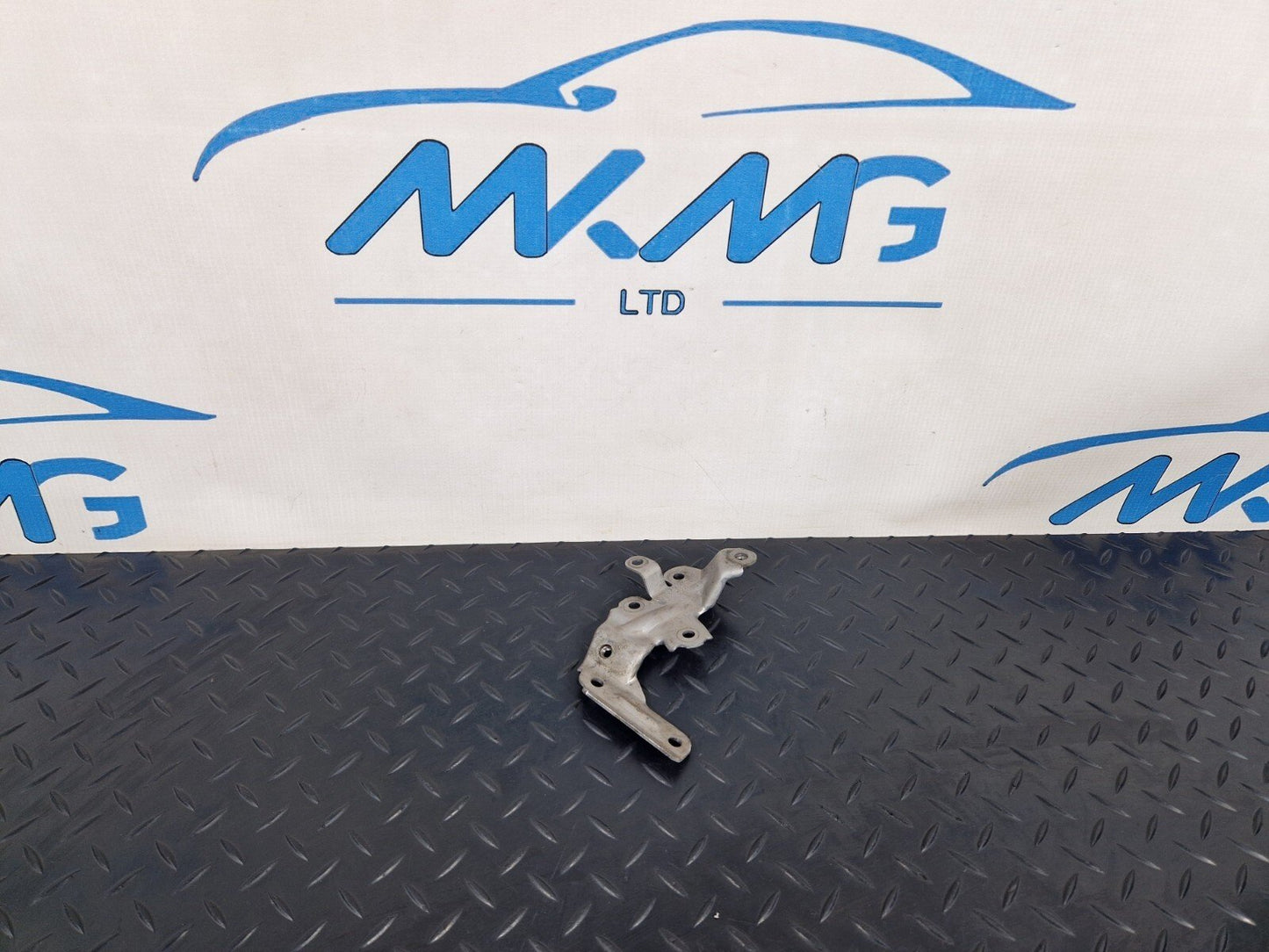 12-18 MERCEDES A B CLA-CLASS 1.8/2.1 CDI TURBO PIPE BRACKET A6510942127