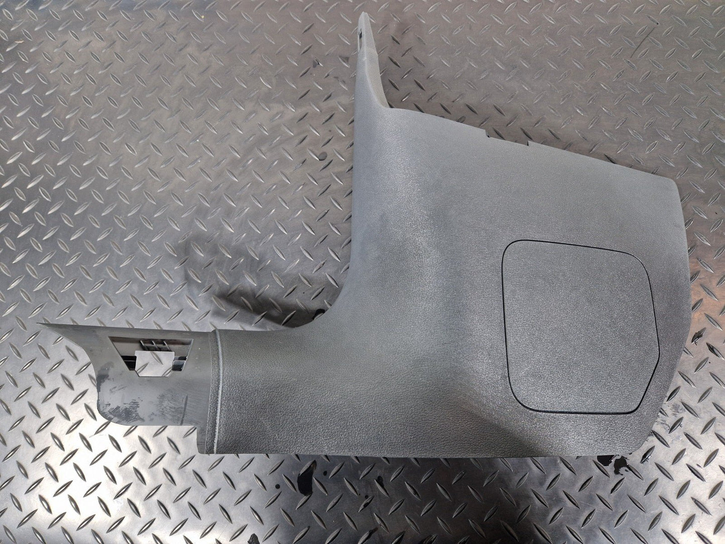 16-24 AUDI A5 F5 COUPE GENUINE GENUINE FRONT LEFT A-PILLAR TRIM 8W6867271