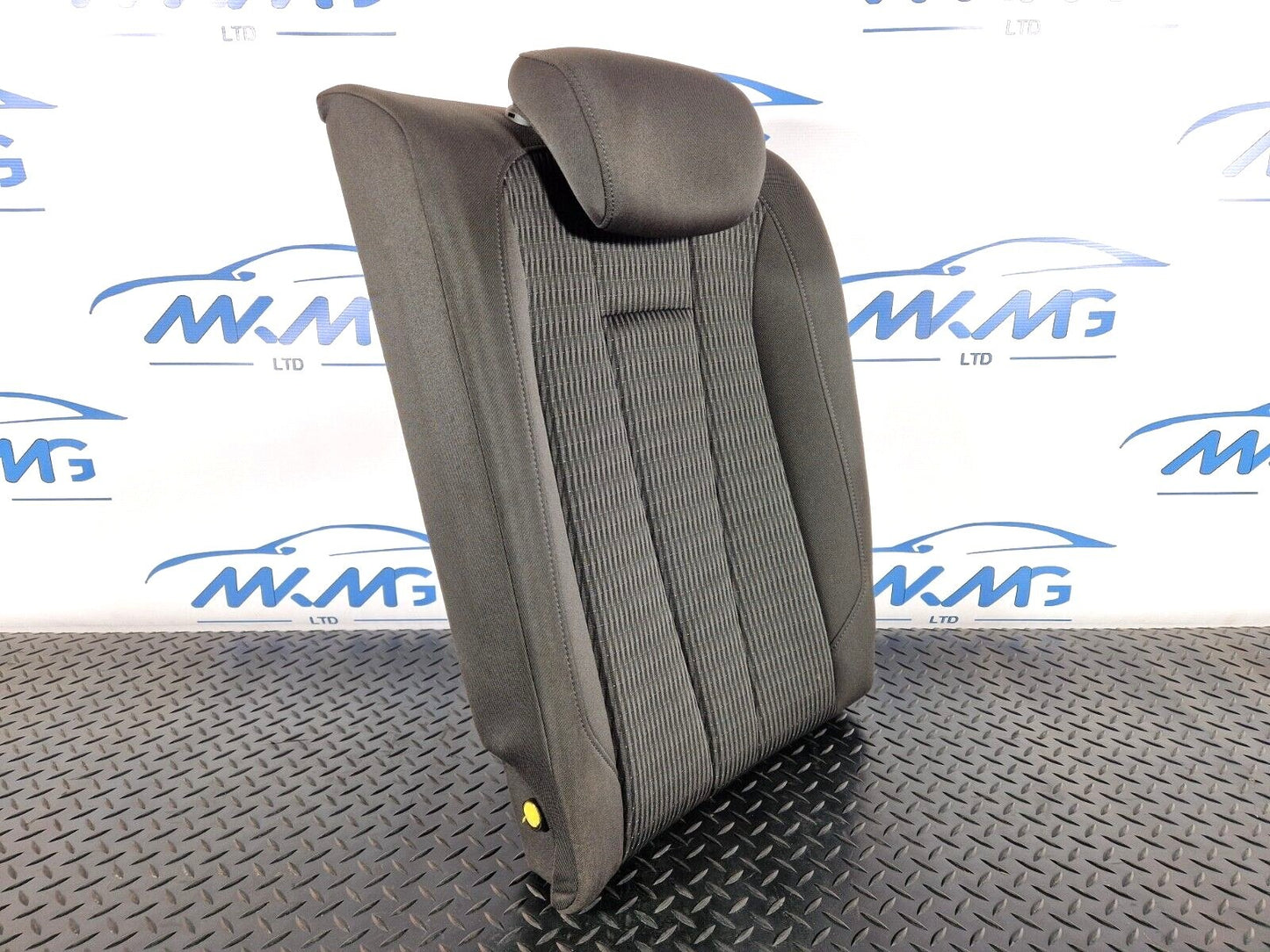 16-19 AUDI A4 B9 SALOON REAR LEFT N/S/R CLOTH SEAT BACKREST WITH HEADREST