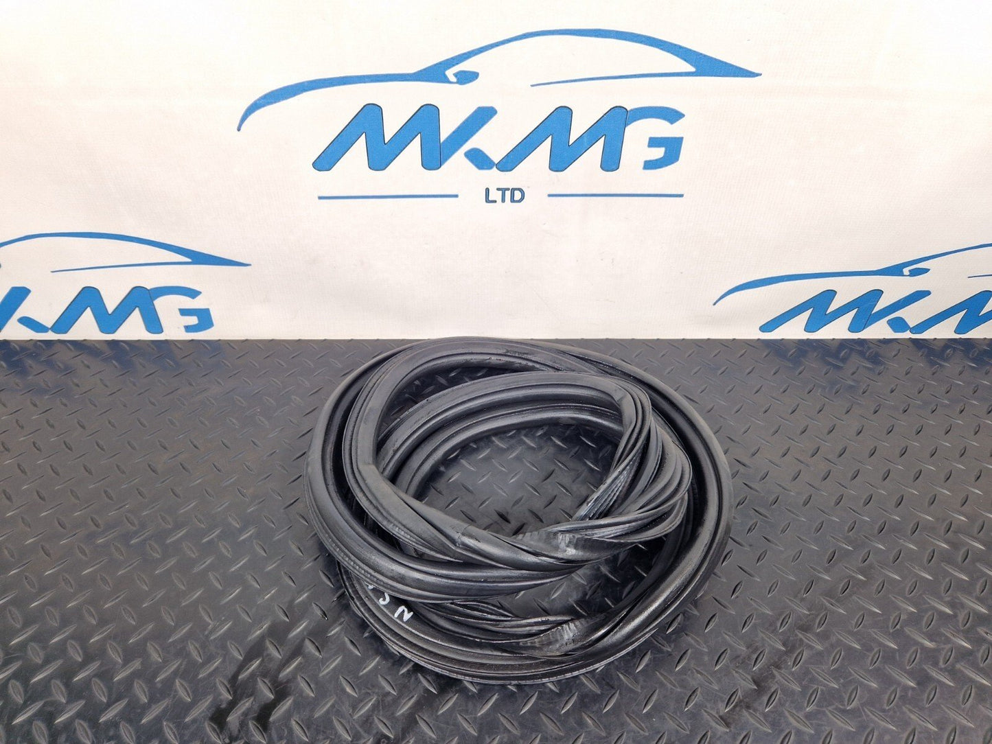 16-19 AUDI A4 B9 Rear Right or Left Door Rubber Seal 8W5833721B