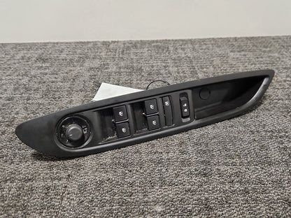 Vauxhall Mokka MK1 (G1U0) SUV Front Right Side Window Switch 95025521-600R