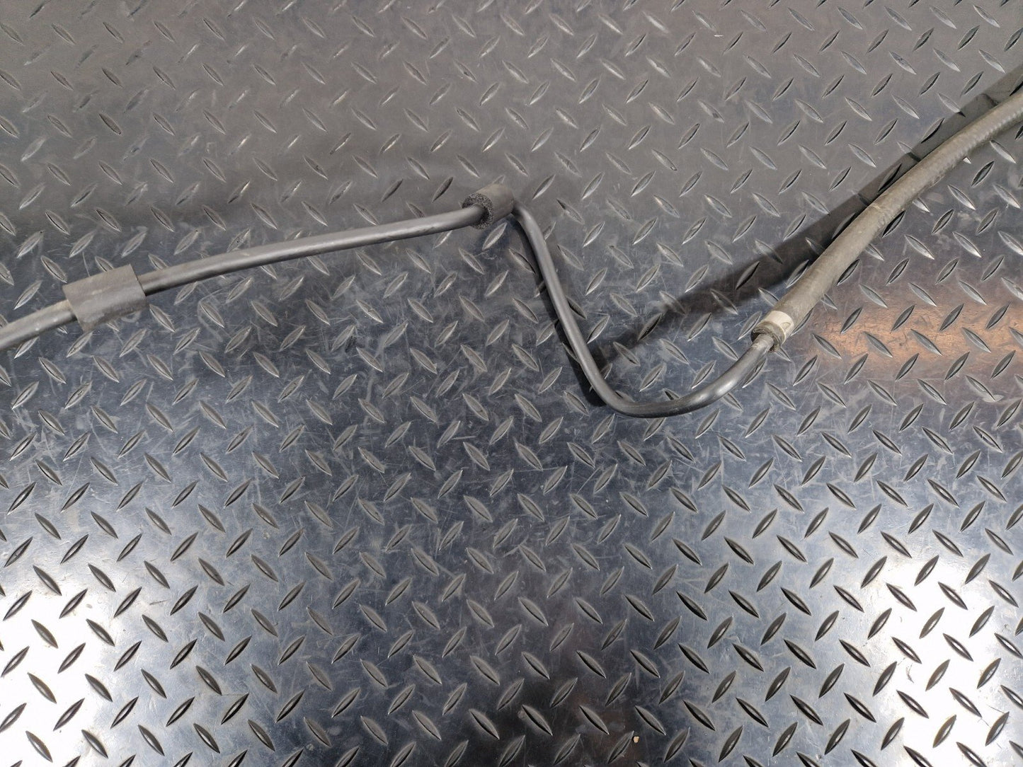 14-21 MERCEDES BENZ C300h W205 WINDOW WASHER HOSE PIPE A2058308004