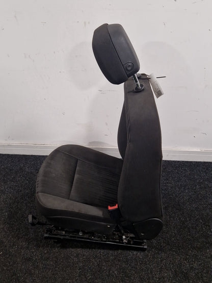 Vauxhall Zafira MK3 (C) (A3470) MPV Genuine Front Right O/S Driver Seat