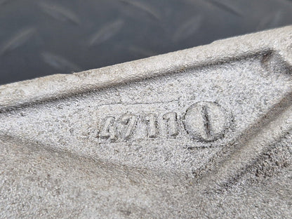 15-18 AUDI A7 4G GENUINE BRACKET 059131680