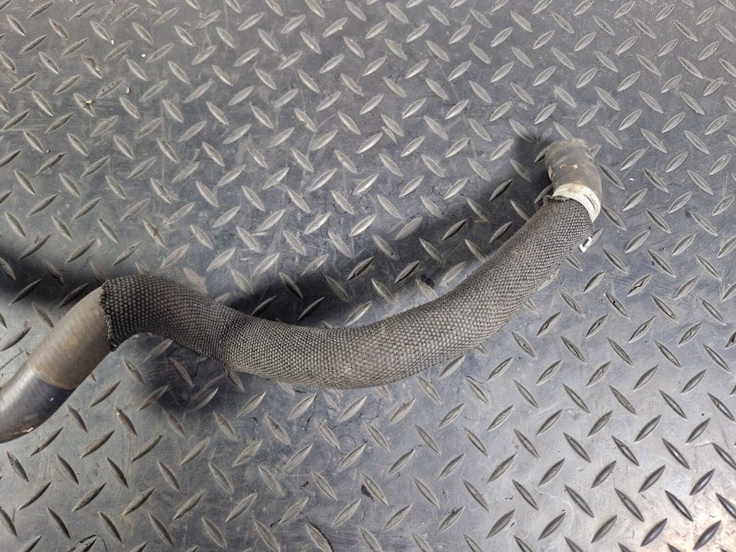 18-ON MERCEDES A CLASS W177 1.5CDI OM608 ENGINE WATER COOLANT PIPE A2478303601