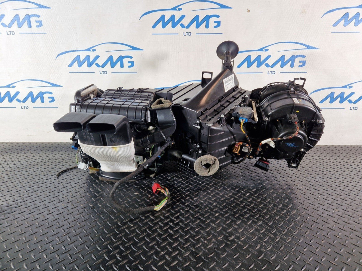 10-15 AUDI Q7 4L GENUINE HEATER MATRIX RADIATOR CORE 4L2820003AA