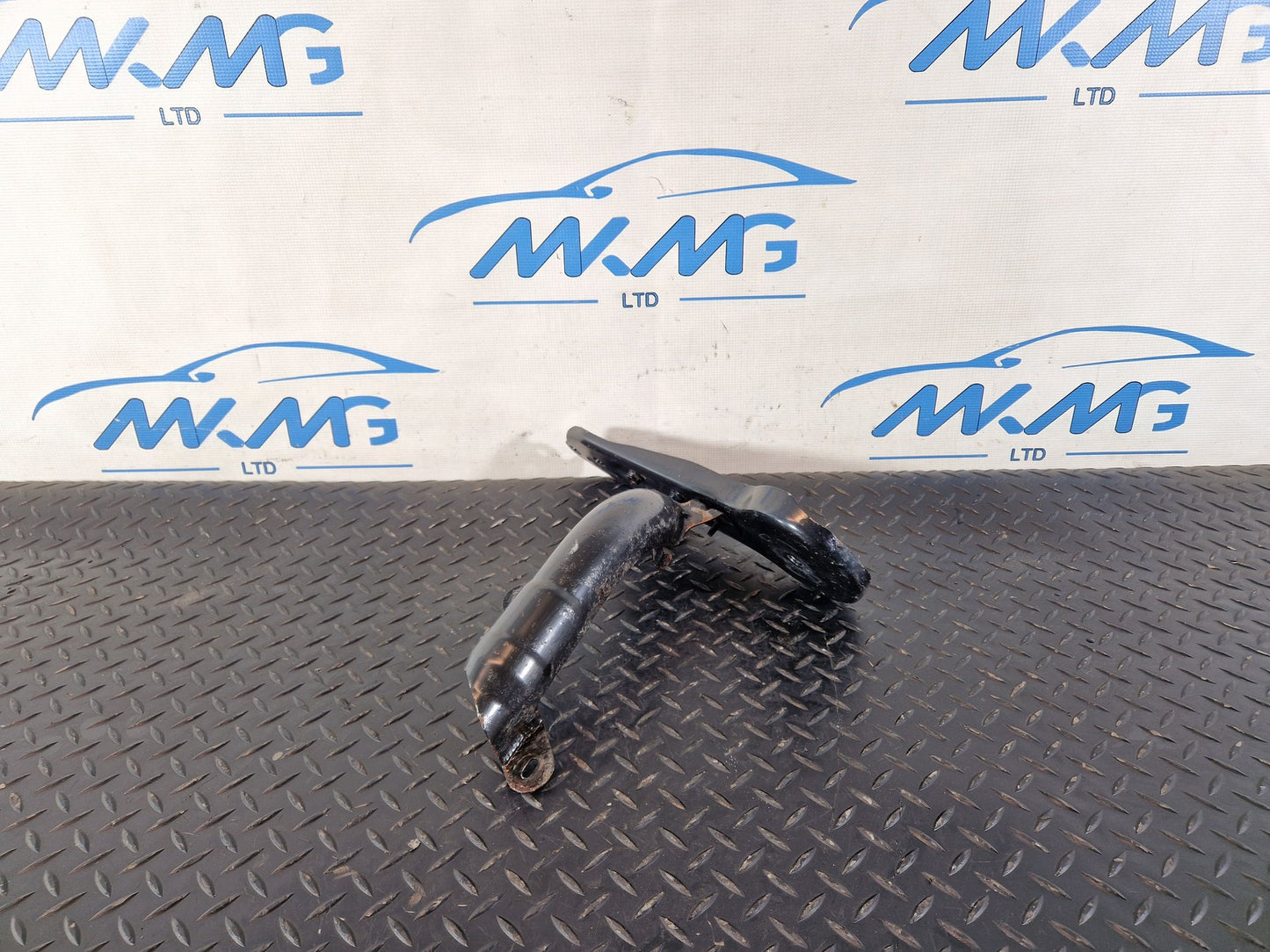 Range Rover Evoque L551 Genuine Suspension Mount Bracket K8D2-5A364-AB