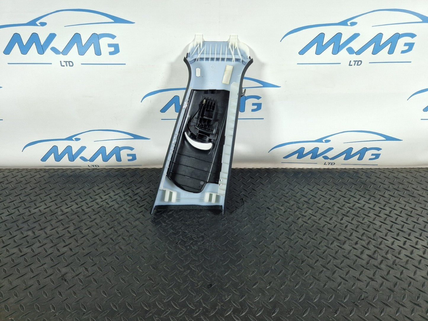 12-17 AUDI Q5 8R GENUINE OEM FRONT LEFT N/S B-PILLAR TRIM COVER 8R0867243