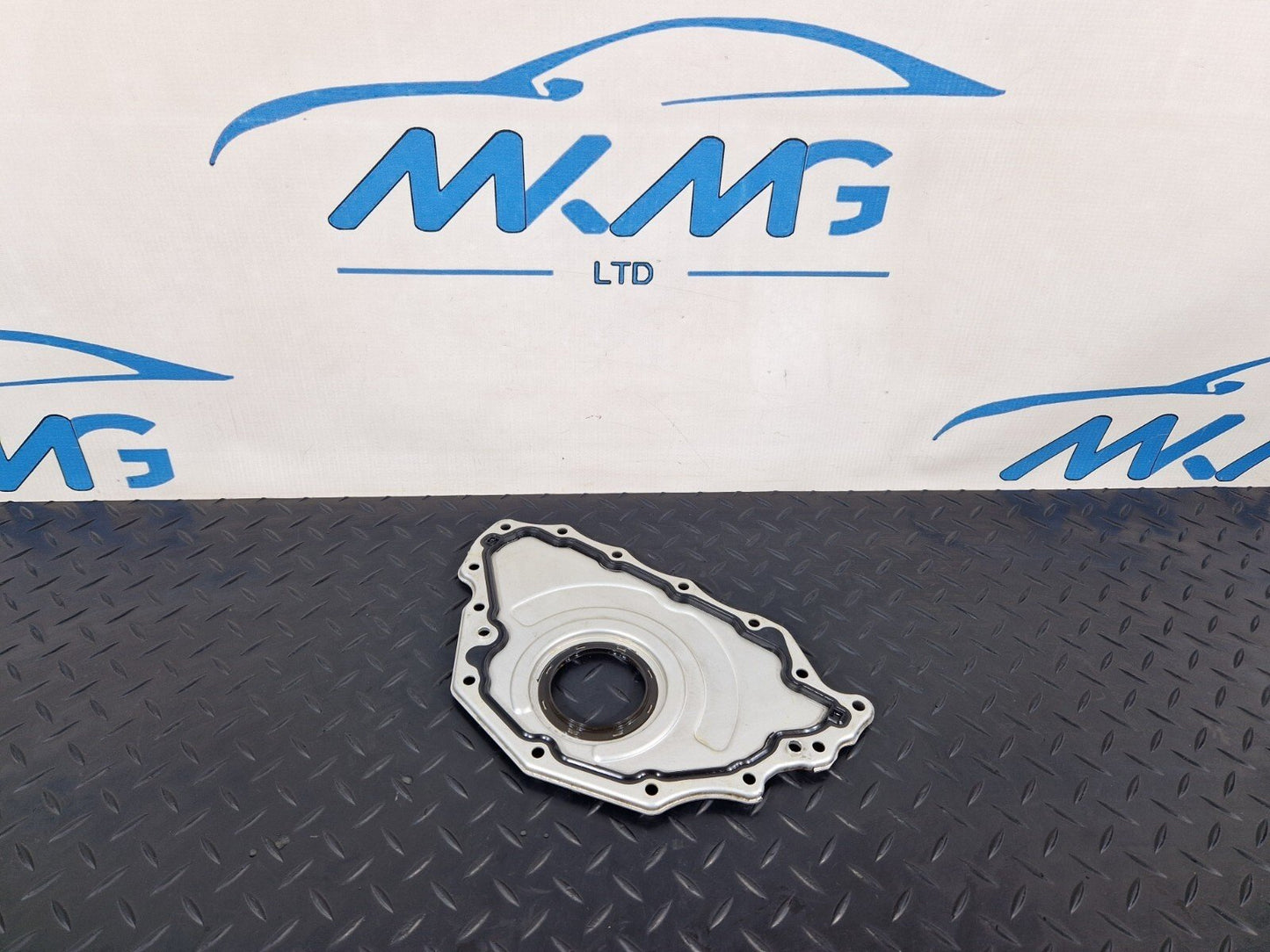 19-ON MERCEDES BENZ B CLASS W247 DIESEL TIMING BELT COVER CAP A2540100301
