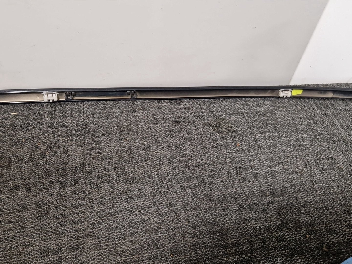 BMW 116d F20 Genuine Left N/S Passenger Upper Roof Rail Trim 7240685