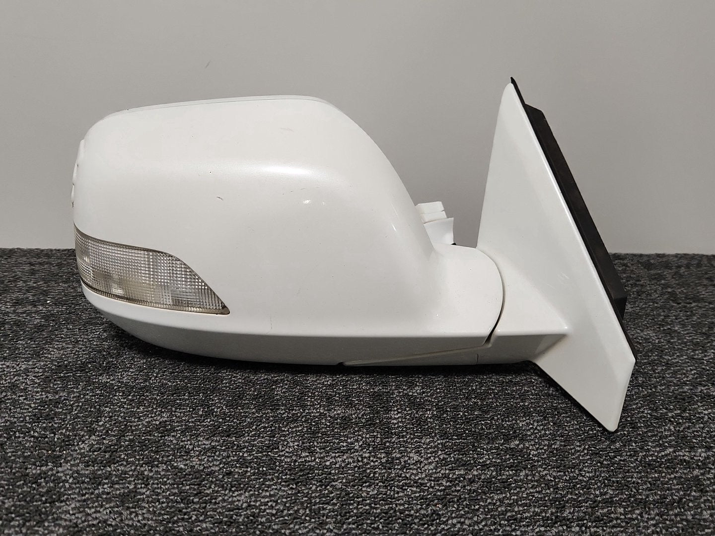 Honda CR-V MK3 FL (RE58) SUV Front Right O/S Driver Door Wing Mirror in White