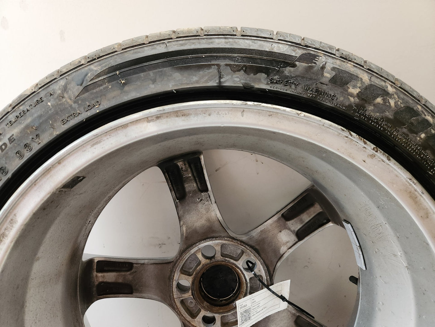 Volvo V50 MK2 FL (MW) 18" Alloy Wheel with Tyre 215/45/18 ~6mm