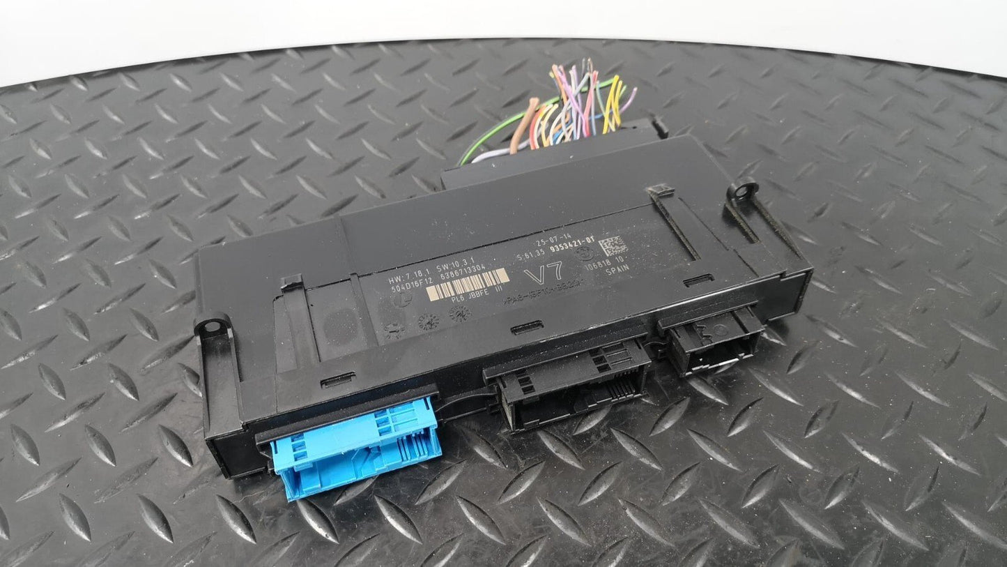 11-16 BMW M5 F10 5-SERIES GENUINE ELECTRONIC JUNCTION BOX 9353421