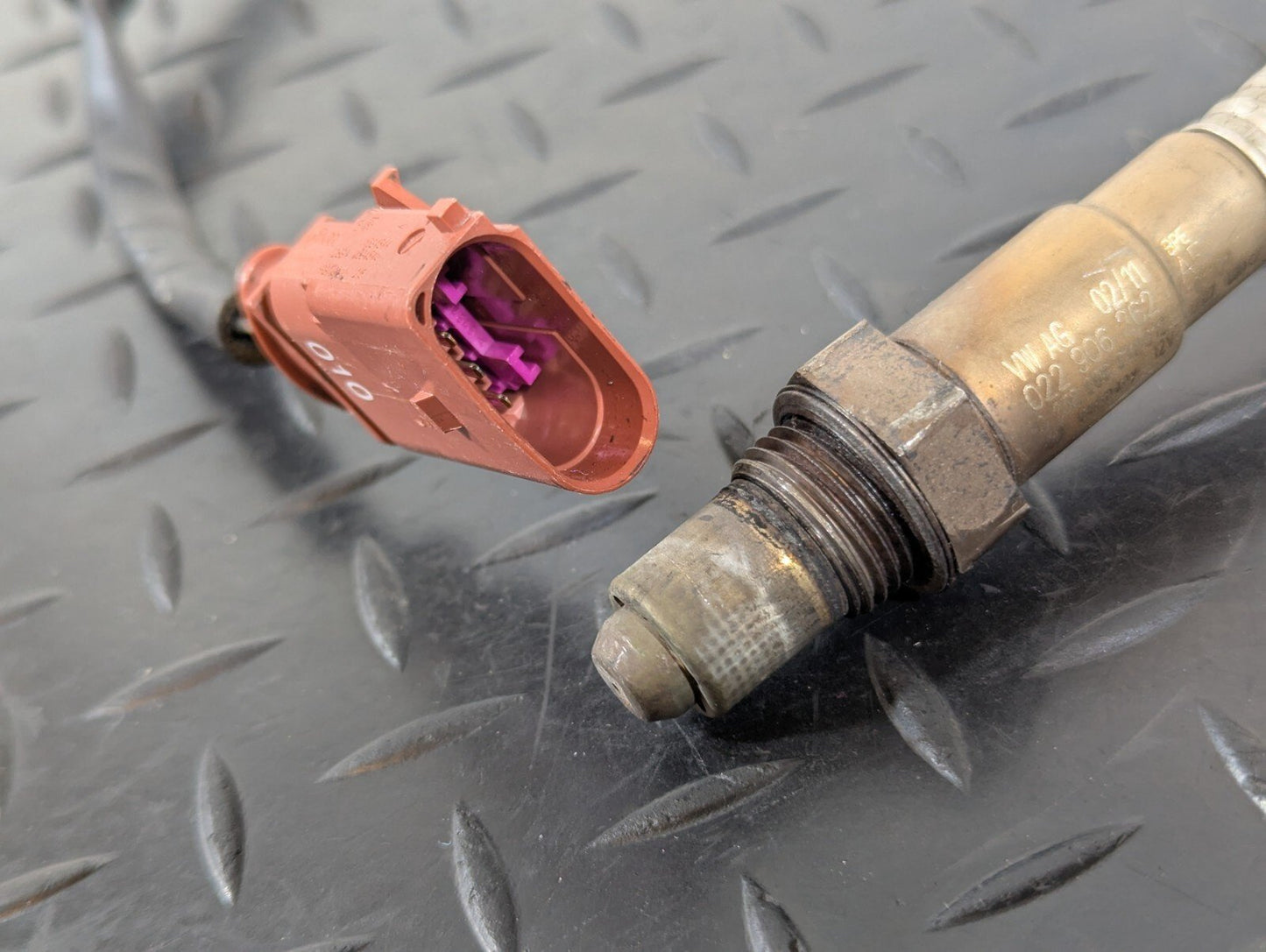 10-17 AUDI A8 4H GENUINE OXYGEN LAMBDA SENSOR 0258006611