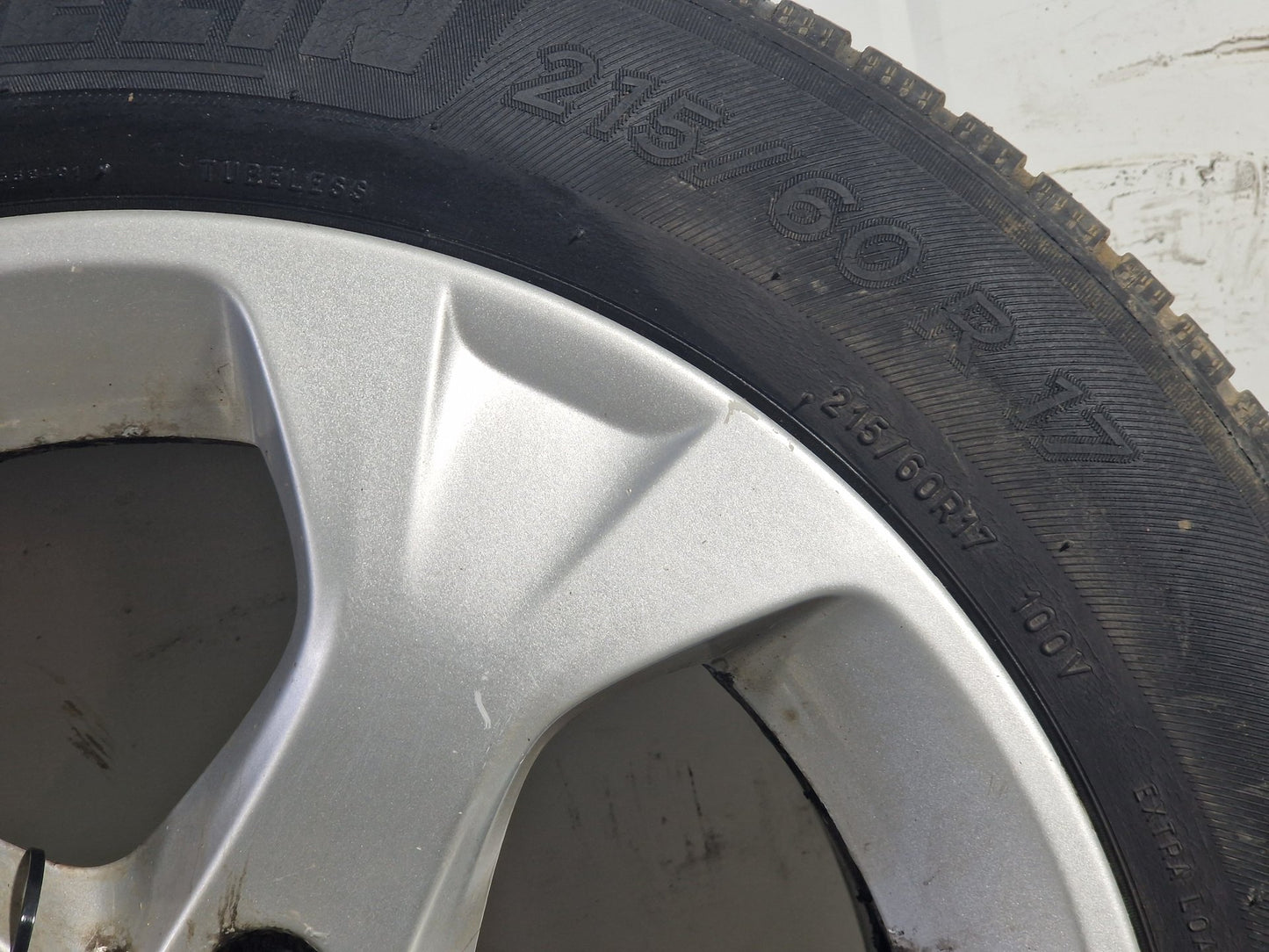 BMW X1 E84 17" Alloy Wheel with Michelin Tyre ~3mm 215/60/17 6789140