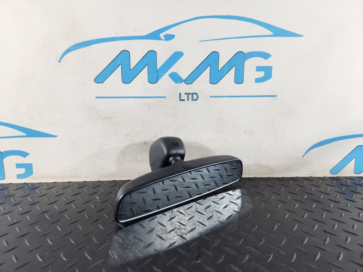 Audi Unknown Part Type 4M0857511A