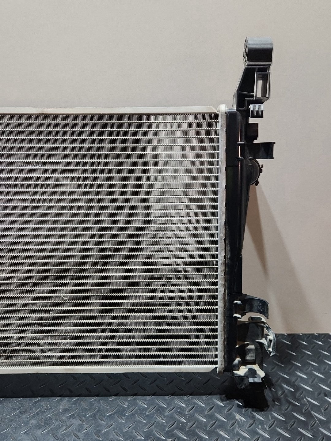 Vauxhall Corsa MK3 1.2L Petrol 63kw A12XER Water Coolant Radiator