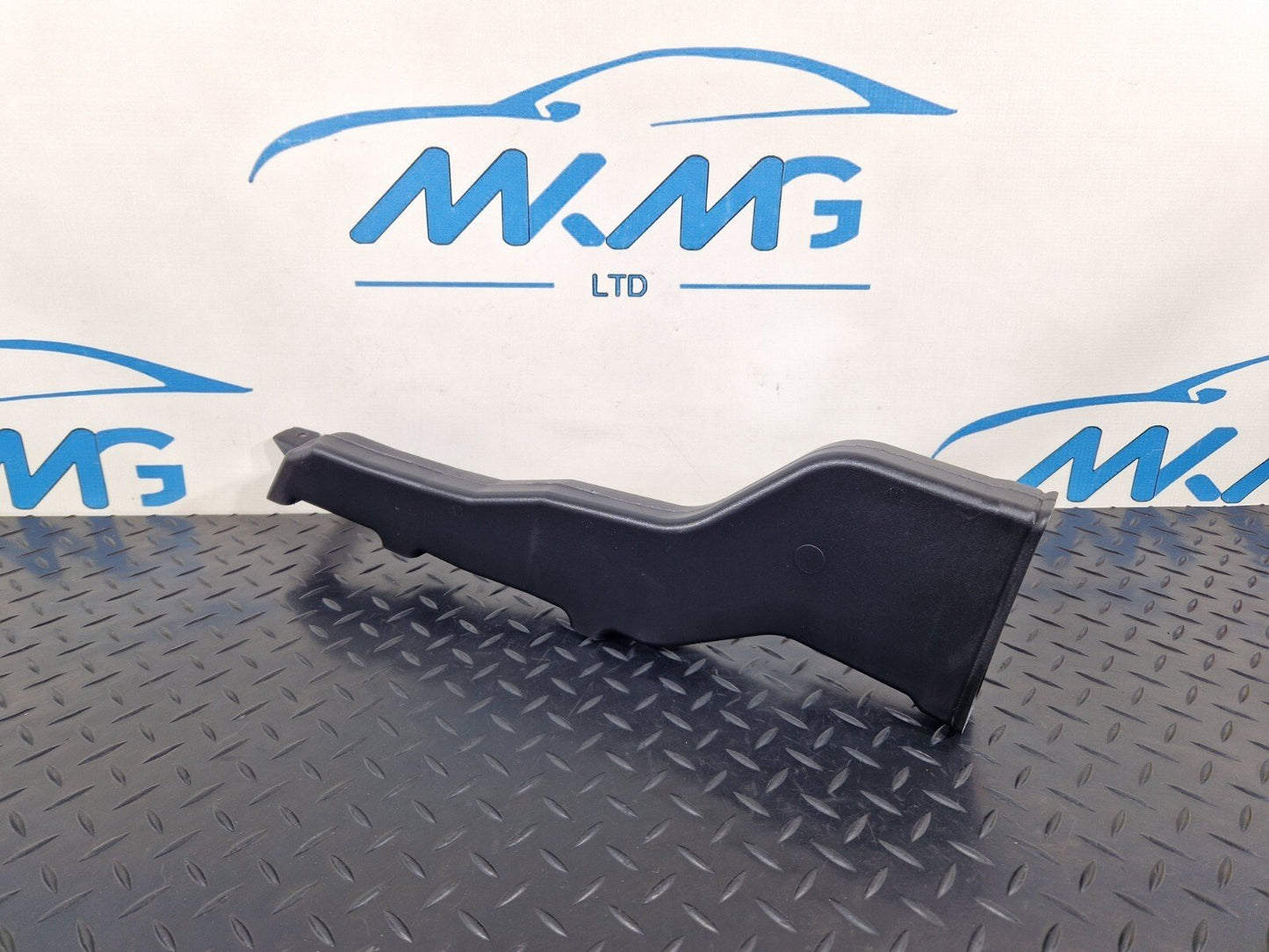 18-ON MERCEDES BENZ SPRINTER W907 W910 2.2 CDI AIR VENT DUCT A9078311500