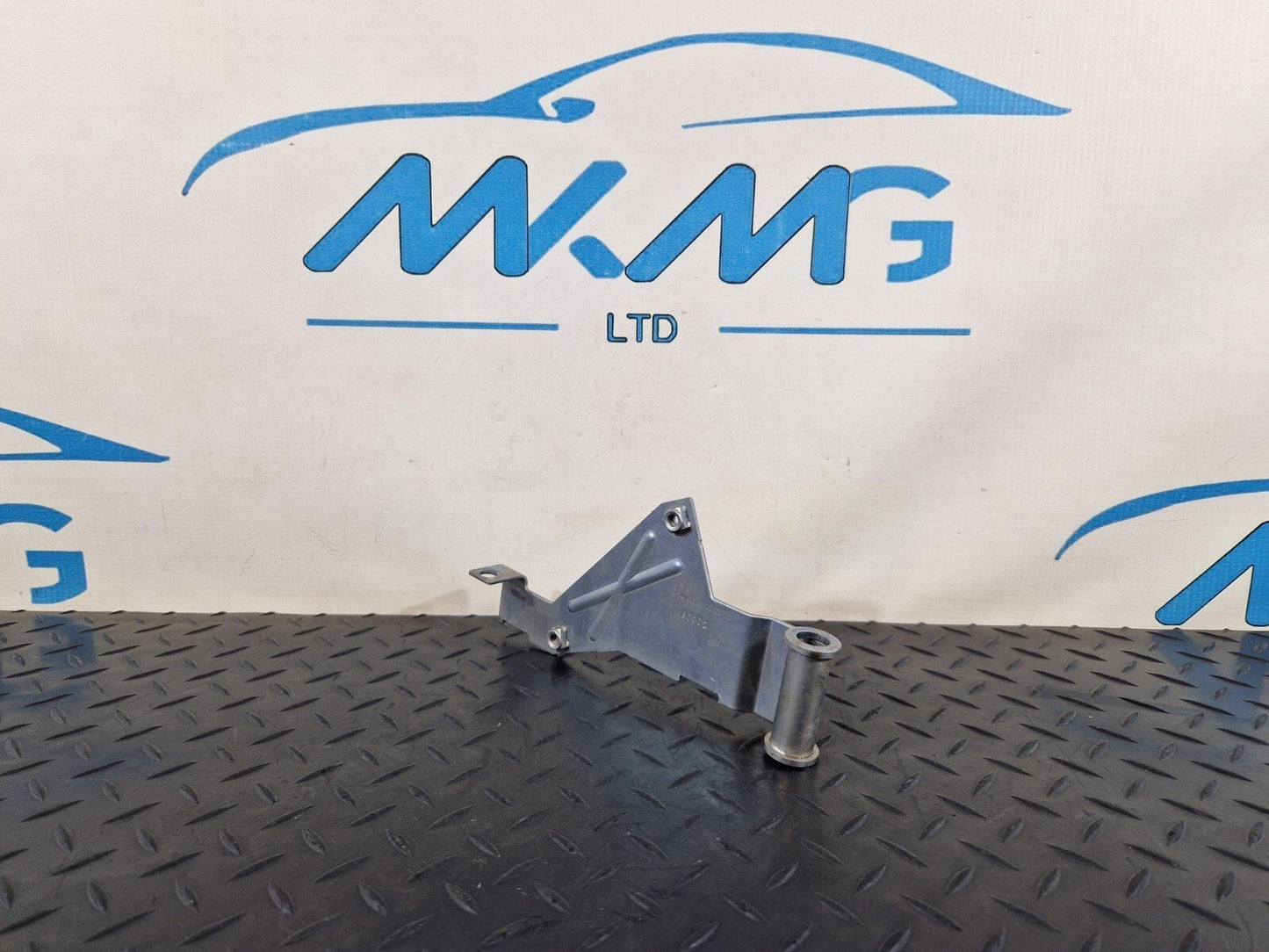 18-ON MERCEDES BENZ A CLASS W177 NOX OXYGEN SENSOR BRACKET HOLDER A6081400300