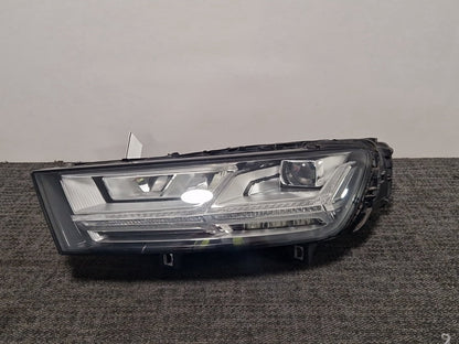 Audi Q7 4M Genuine Left N/S Passenger Headlight 4M0941033A