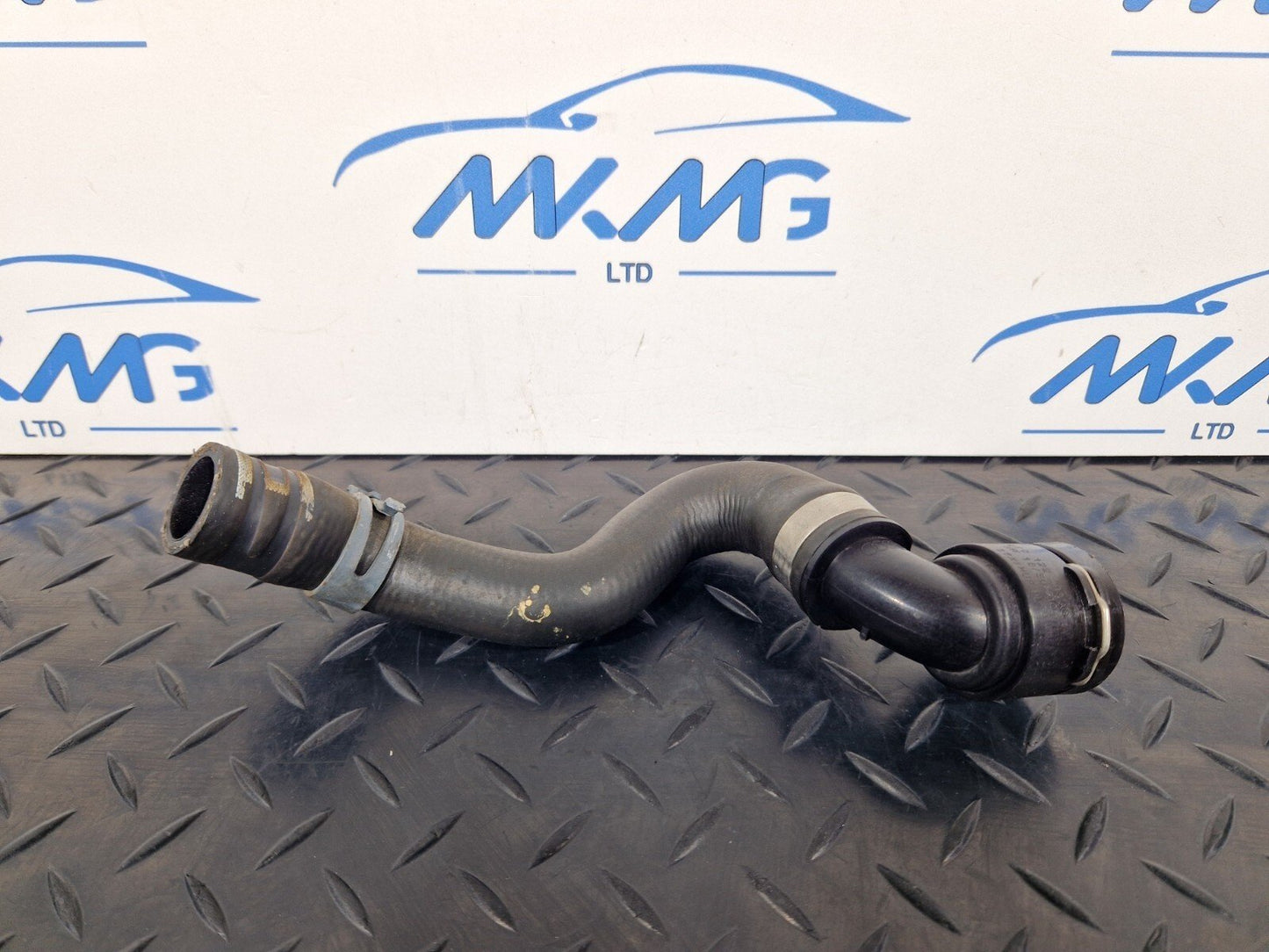 Audi Unknown Part Type 8W0819334G