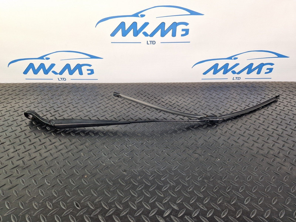 Mercedes-Benz Vito W447 Genuine Right O/S Front Wiper Arm A4478200300