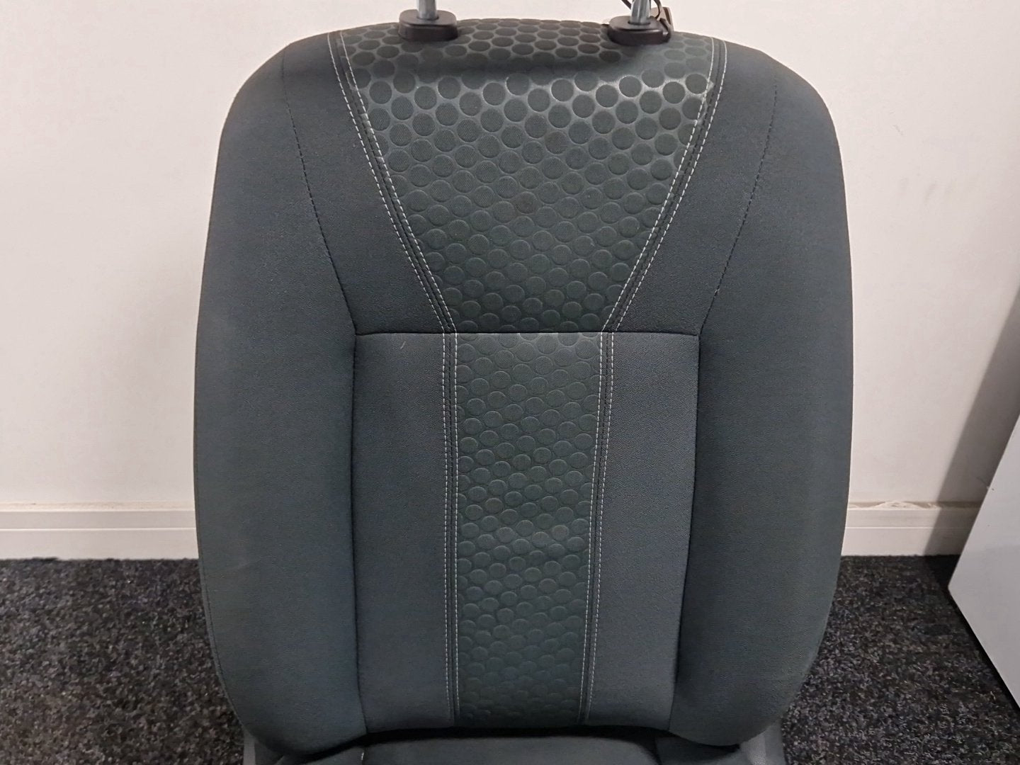 Ford Fiesta MK7 (B299) Hatchback Left Front Seat