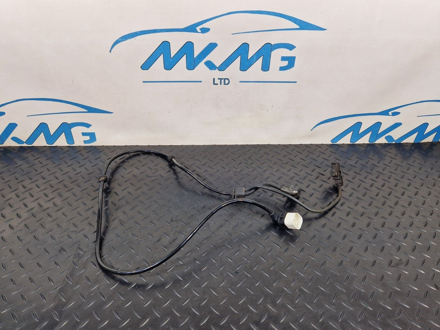 14-21 MERCEDES C250D W205 OEM REAR RIGHT O/S PARKING BRAKE & BRAKE WEAR SENSOR