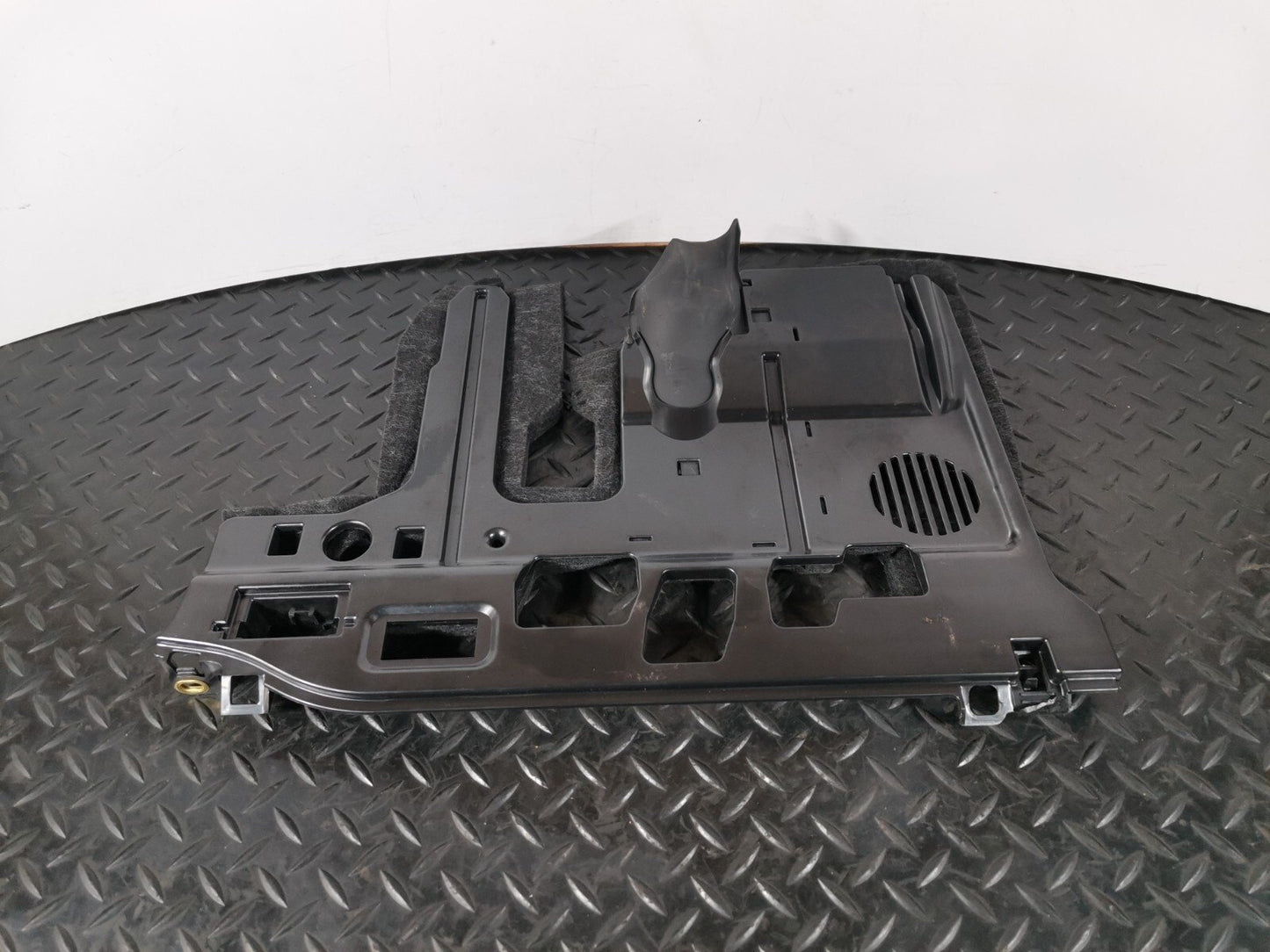 16-19 AUDI A4 B9 ULTRA SPORT GENUINE DASHBOARD LOWER TRIM COVER 8W2863083B