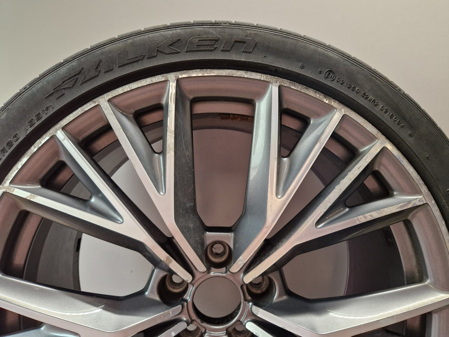 Audi A7 4G 20" Alloy Wheel with Tyre 265/35/20 ~3mm 4G8601025AE