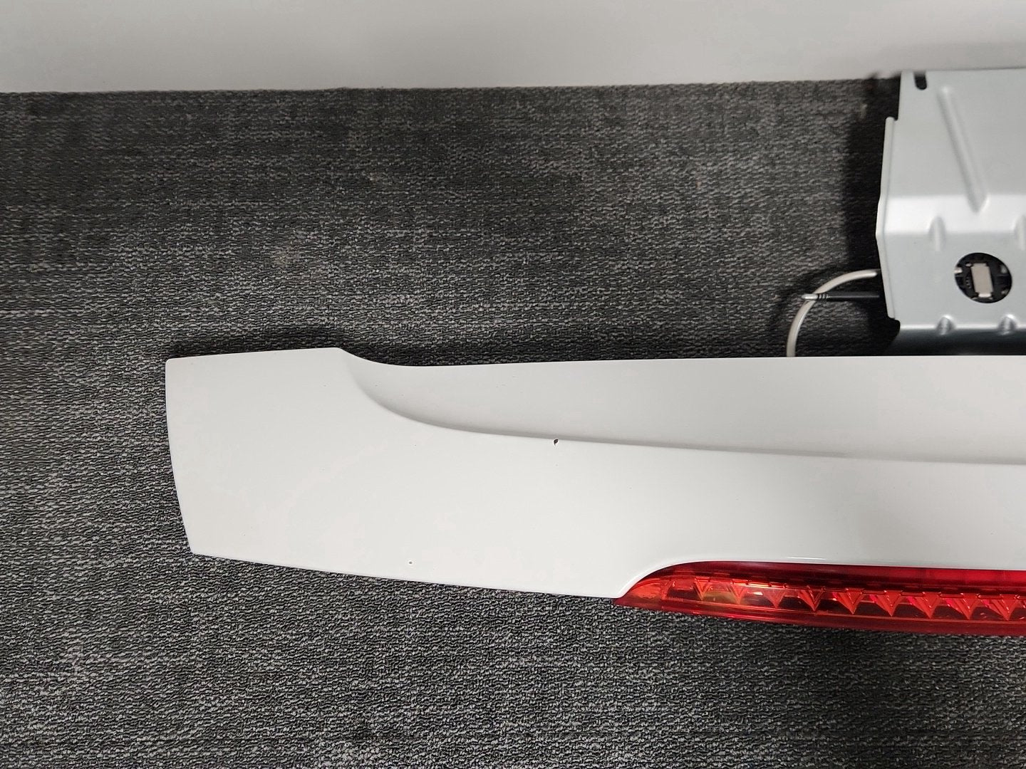 Peugeot RCZ MK1 (Ph1) (T75) Coupe Genuine Rear Spoiler in Opal White Paint