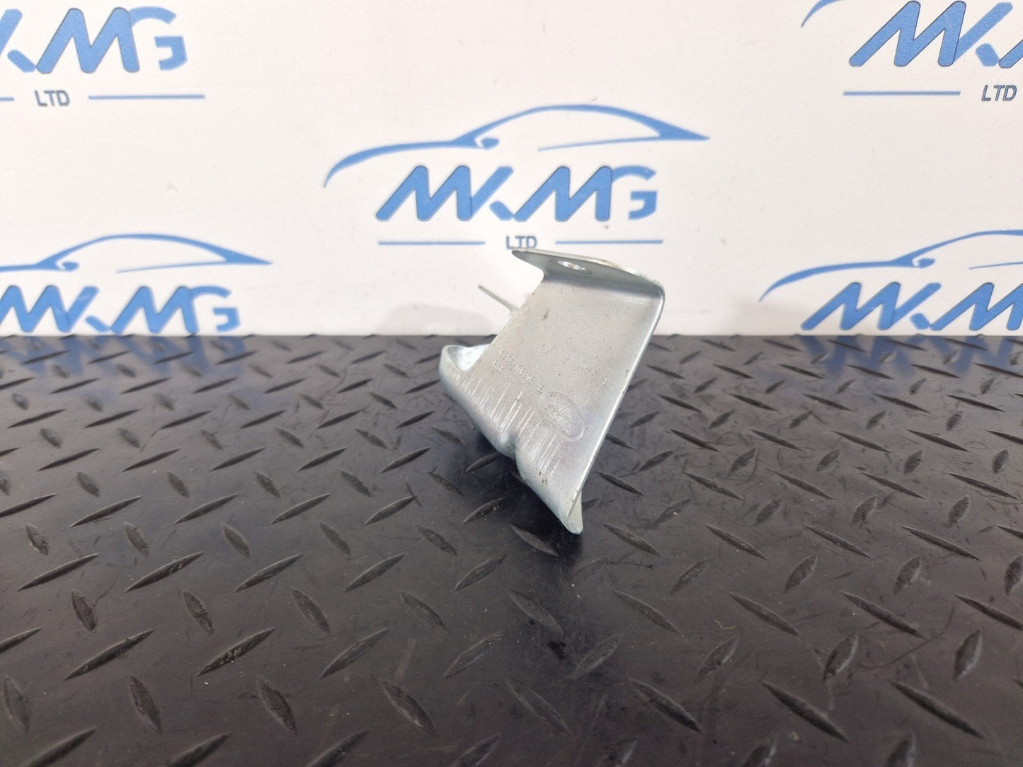 19-ON RANGE ROVER EVOQUE L551 GENUINE BUMPER HOLDER BRACKET K8D2-17B918-AB