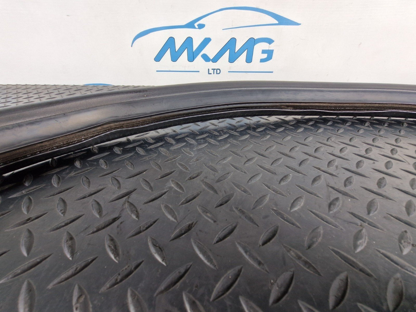 14-23 MERCEDES VITO W447 GENUINE RUBBER SEAL REAR DOOR BLACK A44717583