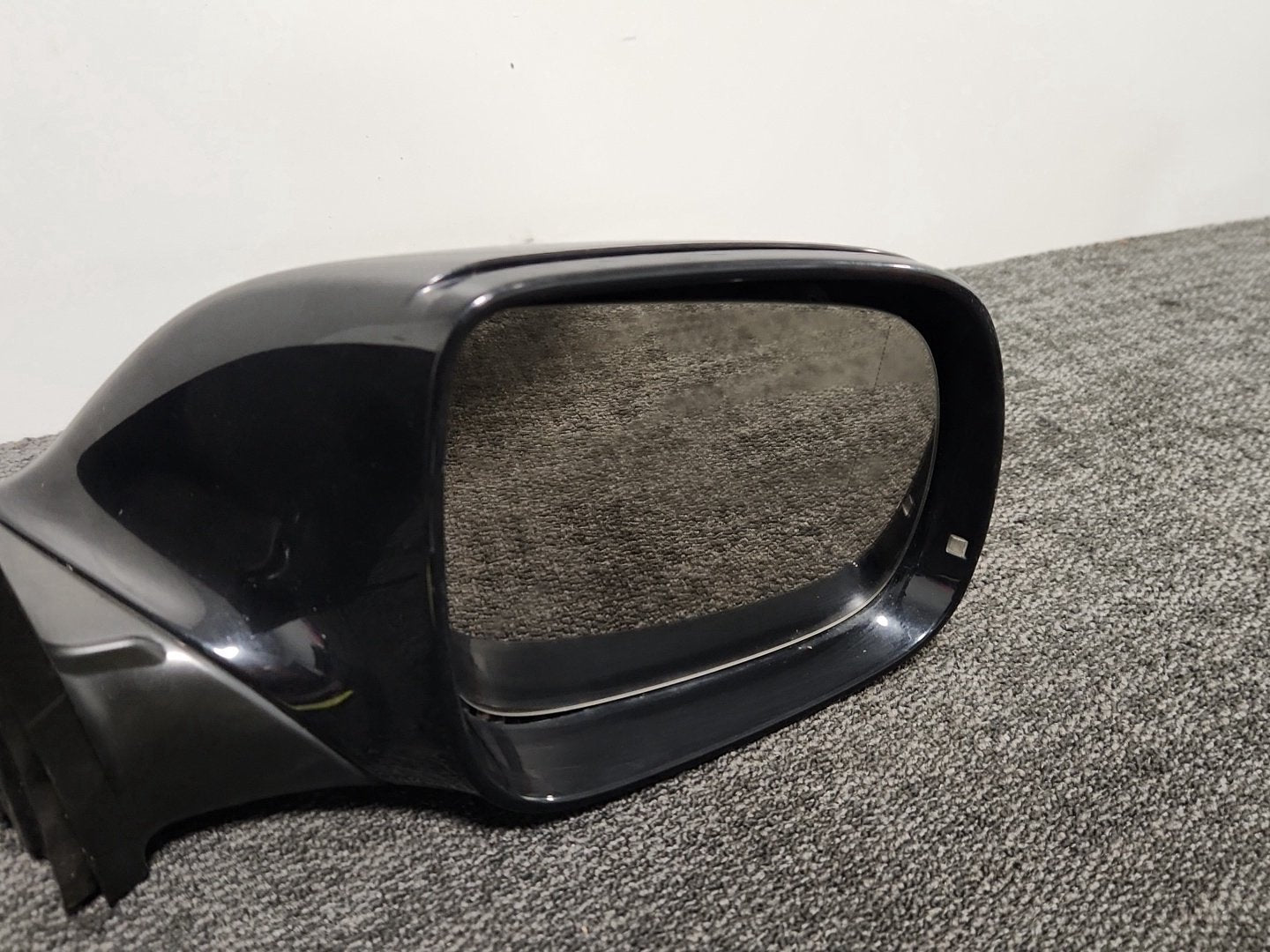Audi Q7 4L Right Door Mirror in Deep Black Pearl C9X 4L2857410BB 8R0857508A