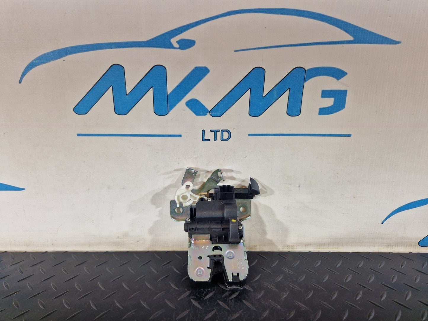 17-24 AUDI S5 F5 GENUINE REAR TAILGATE BOOT TRUNK LOCK MECHANISM 8W0827503