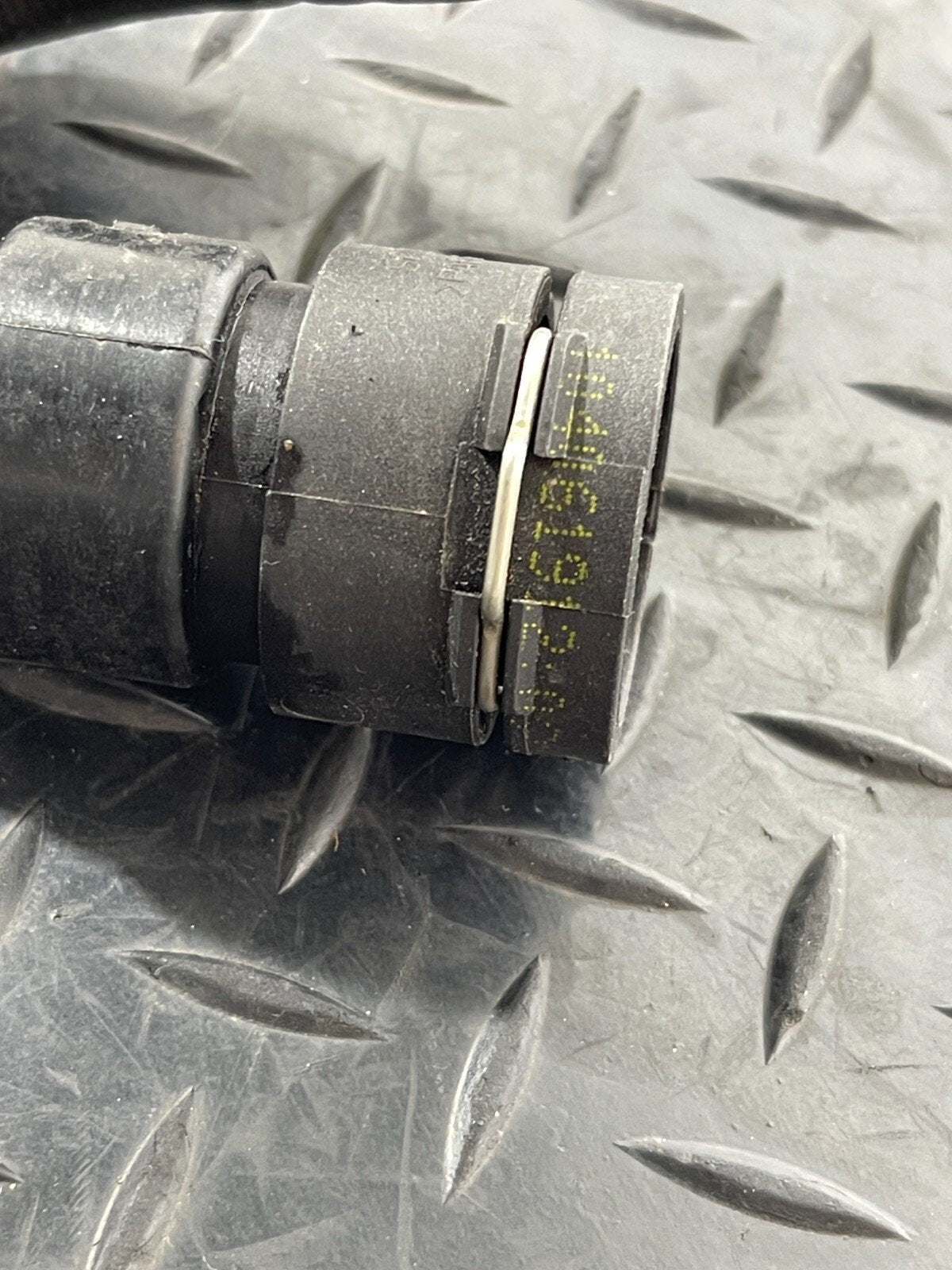 2019-ON  LAND ROVER DISCOVERY L550 LCI Coolant Hose Pipe G4D39Y439CA