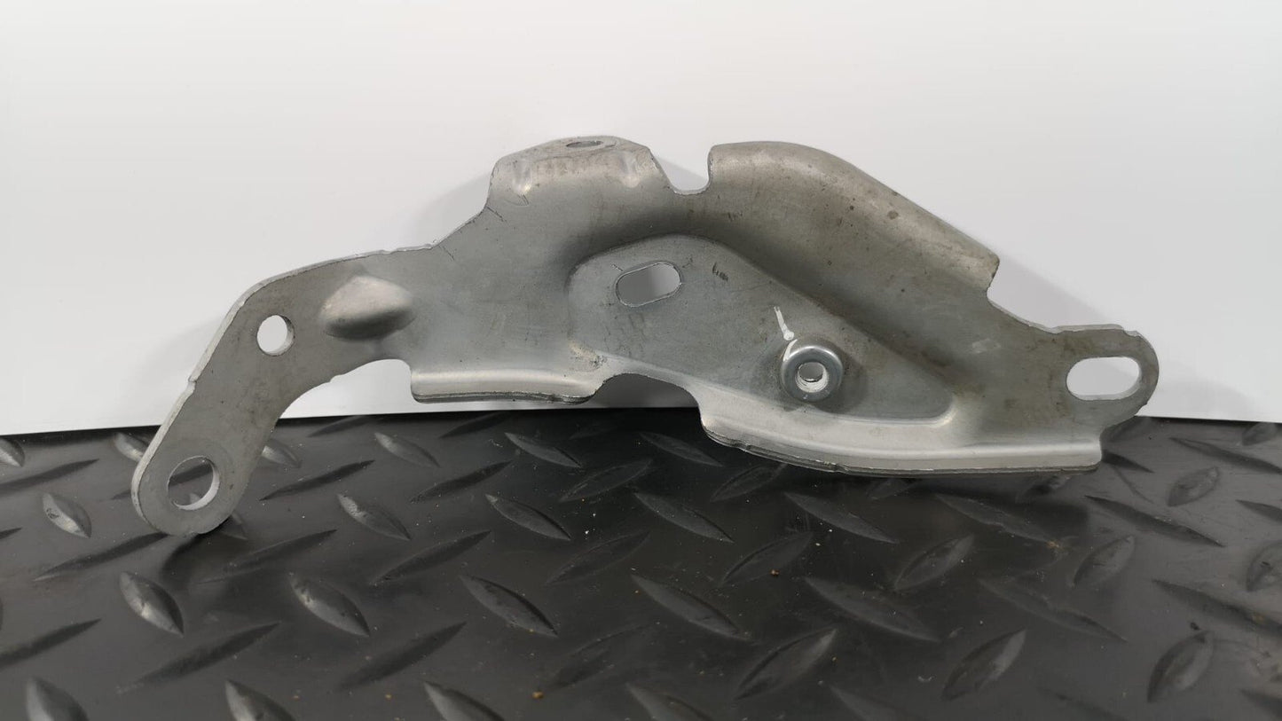 MERCEDES A-CLASS W177 V177 1.3 PETROL GENUINE ENGINE BRACKET A2820140700 *B110